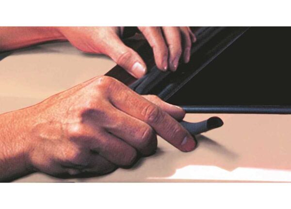 Rubberen Strip Zwart voor afdichting 19x12.5mm 15mt - Afbeelding 2